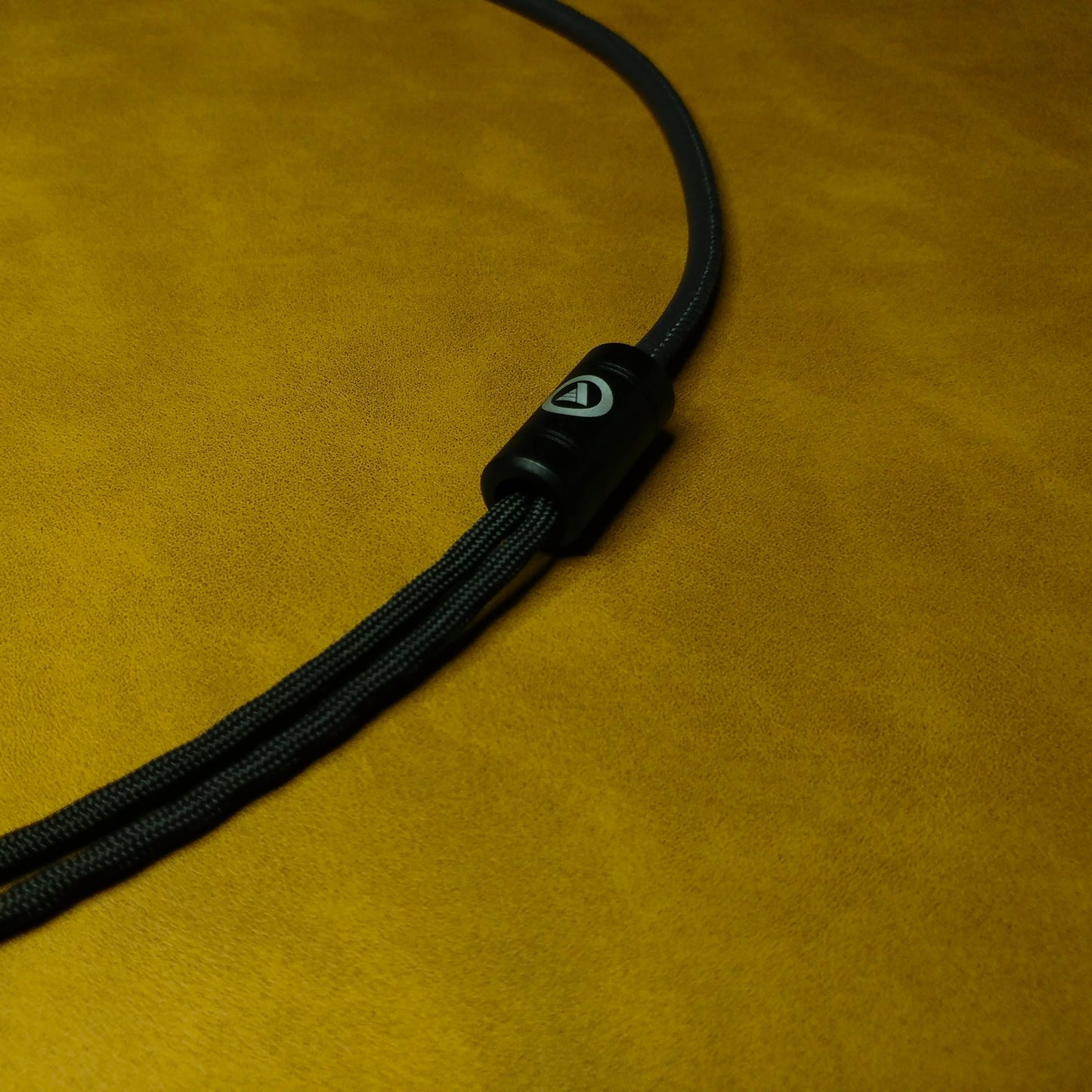 Dual 3.5mm Custom Headphone Cable | Black | Air+